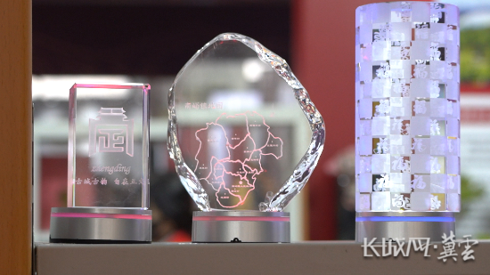 傳統文化+現代技術,河北政法職業學院攜特色文化創意產品出展特博會